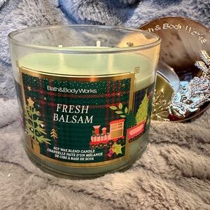 Bath & Body Works Fresh Balsam Candle - Green and Gold